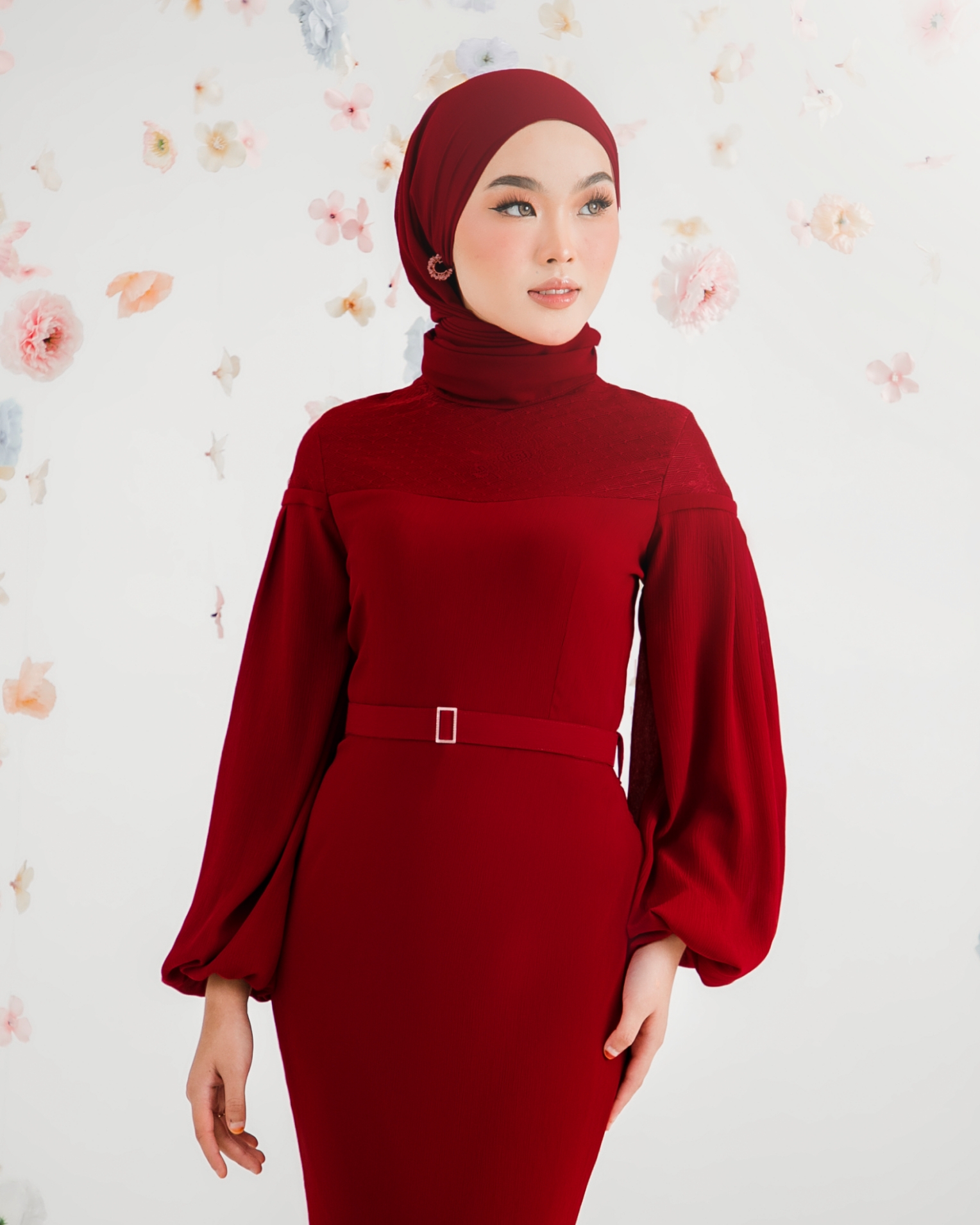 BASIC CHIFFON SHAWL IN CHERRY RED